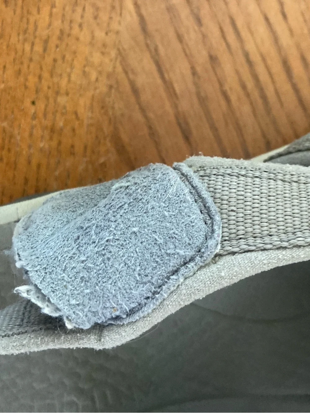 Keen men’s gray